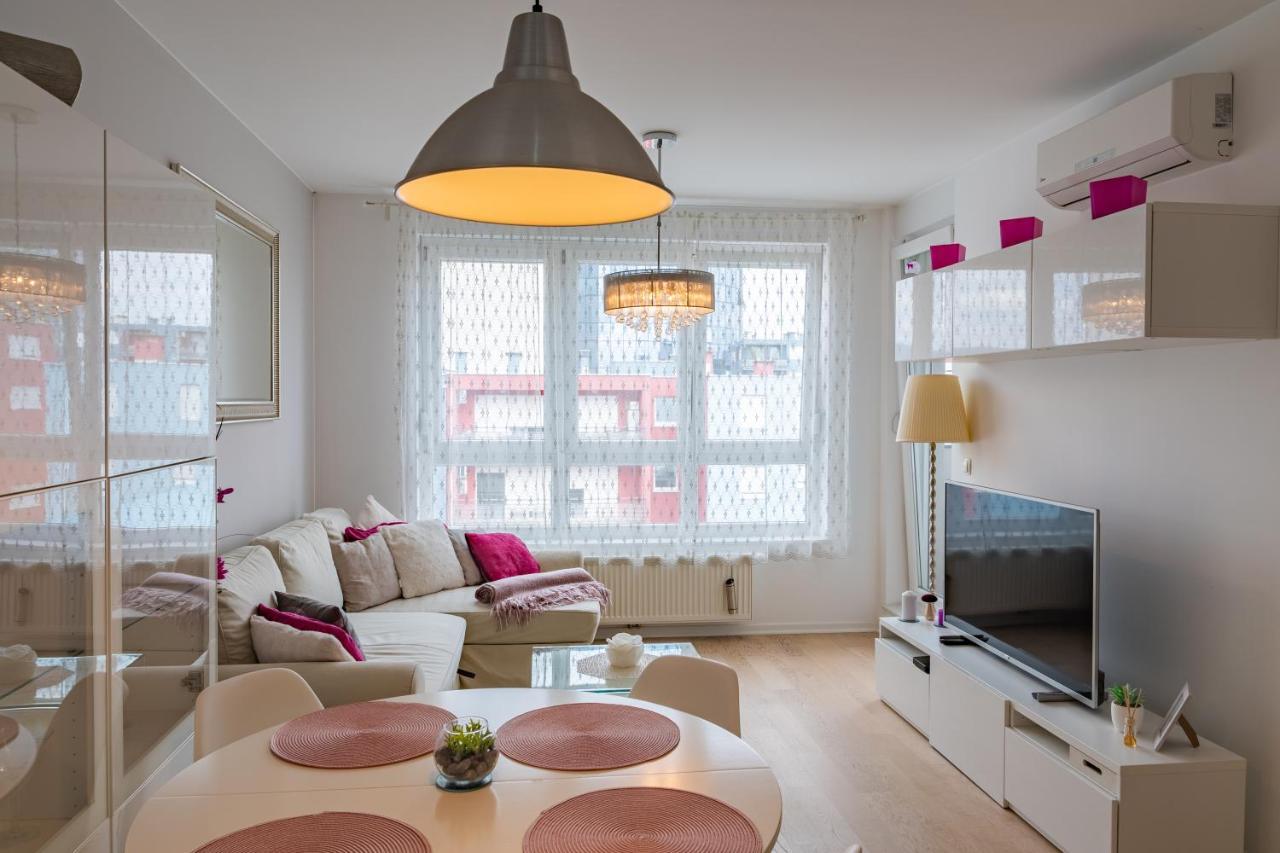 Ferienwohnung Flexible Selfcheckins 23 - Zagreb - Garage - Electric Vehicle Ccharger - Loggia - New - Luxury Exterior foto