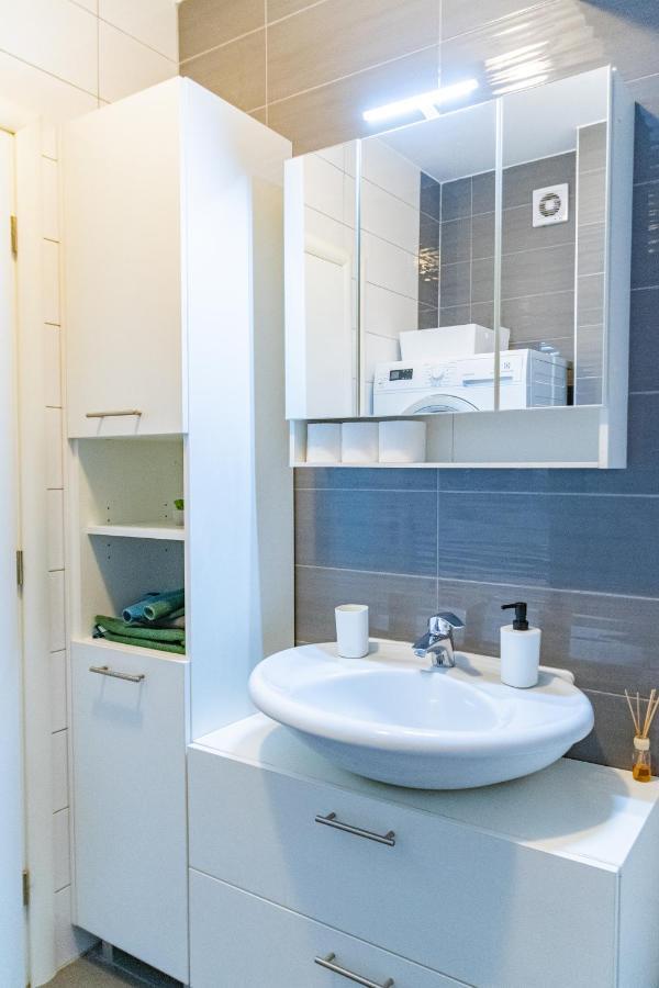 Ferienwohnung Flexible Selfcheckins 23 - Zagreb - Garage - Electric Vehicle Ccharger - Loggia - New - Luxury Exterior foto