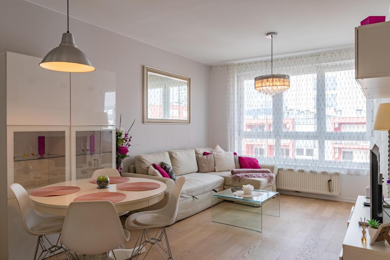 Ferienwohnung Flexible Selfcheckins 23 - Zagreb - Garage - Electric Vehicle Ccharger - Loggia - New - Luxury Exterior foto